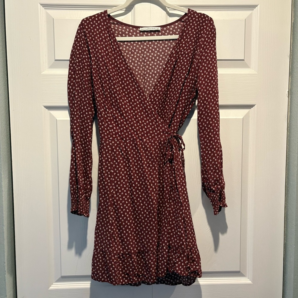 A&F burgundy long sleeve wrap tie mini dress flower print size L fits S-L